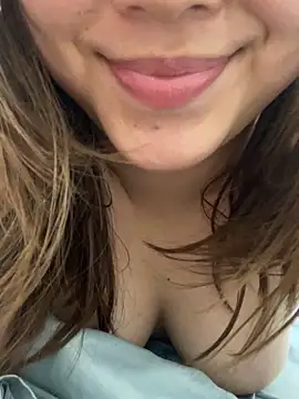 lucy_victor's cam snapshot