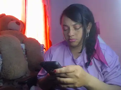 loreboobies1's cam snapshot