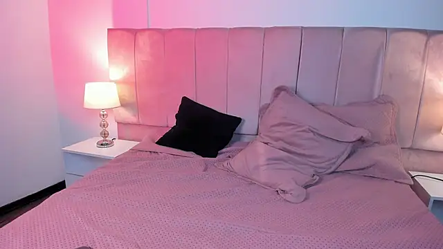 helena_1gv's cam snapshot