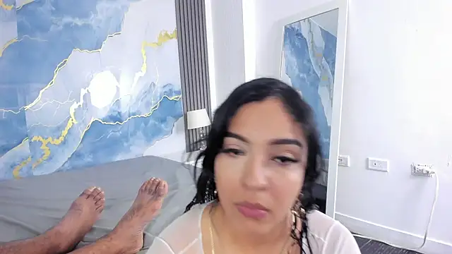 Kylieandjhonny's cam snapshot