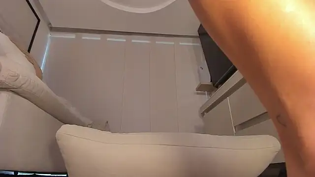 wandathompson_'s cam snapshot