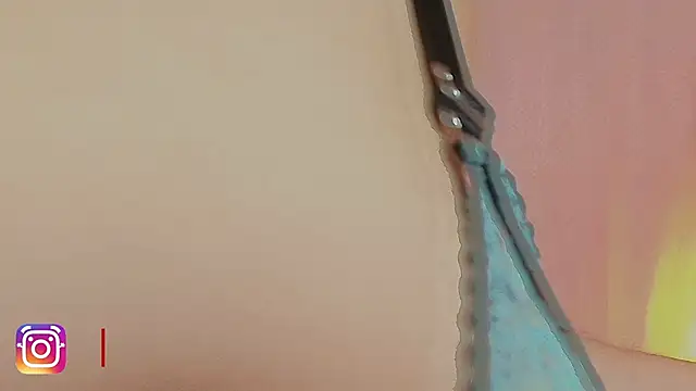 lili_taylor's cam snapshot