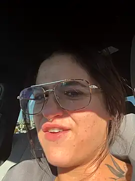 SafeinouterSpace's cam snapshot