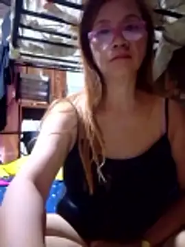 SexyHottMom's cam snapshot