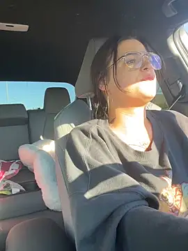 SafeinouterSpace's cam snapshot