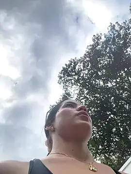 ariel_jonees's cam snapshot