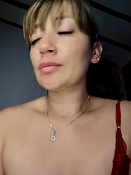 tata_sanz_'s cam snapshot