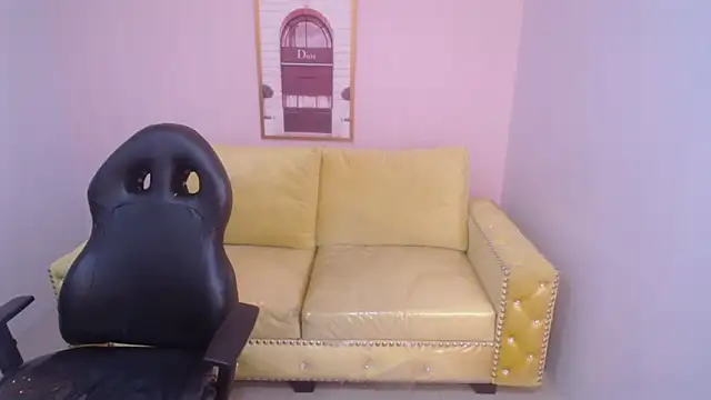 bellatrix_ch's cam snapshot