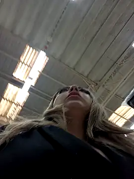 madelaine-'s cam snapshot