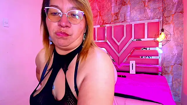 MaylinRosse_'s cam snapshot