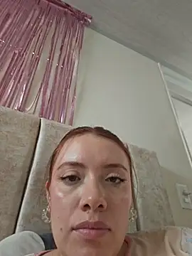 valery_mora's cam snapshot