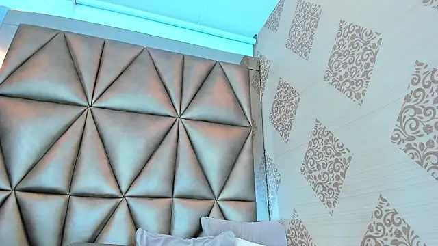 Corina_Taylor_'s cam snapshot