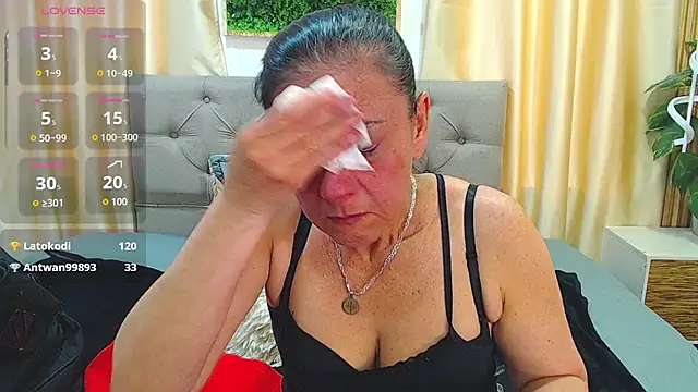 sasi_luna's cam snapshot