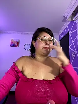 MiiaaJoness's cam snapshot