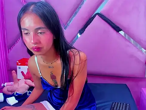 CloeMorenti_'s cam snapshot