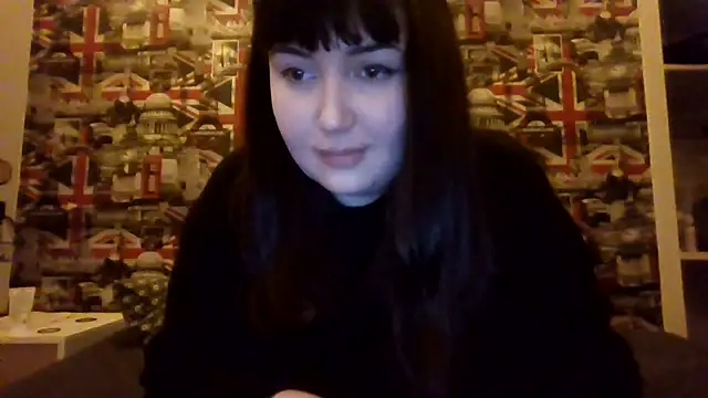 Lynylou's cam snapshot