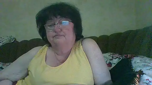 MilaSky5303's cam snapshot