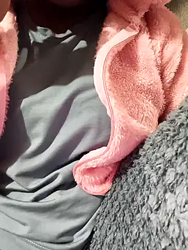 Anshika1431's cam snapshot