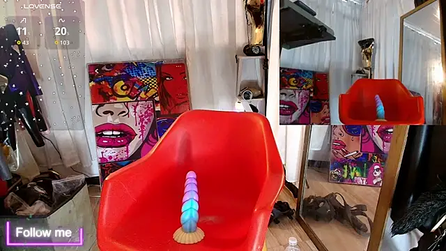 LatexDevil_Blondie's cam snapshot