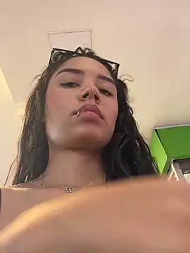 _Luana's cam snapshot