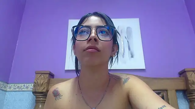 Crystal_Walls's cam snapshot