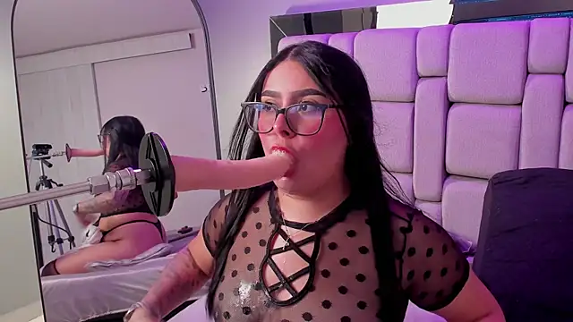 Amy_whittee's cam snapshot