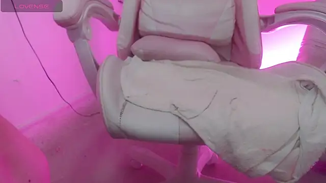 stepmother_105's cam snapshot