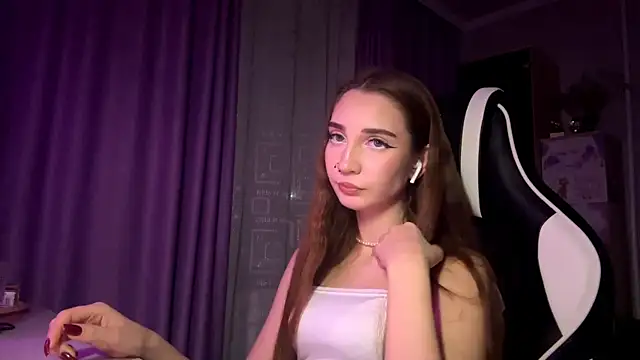 HollyPaw's cam snapshot