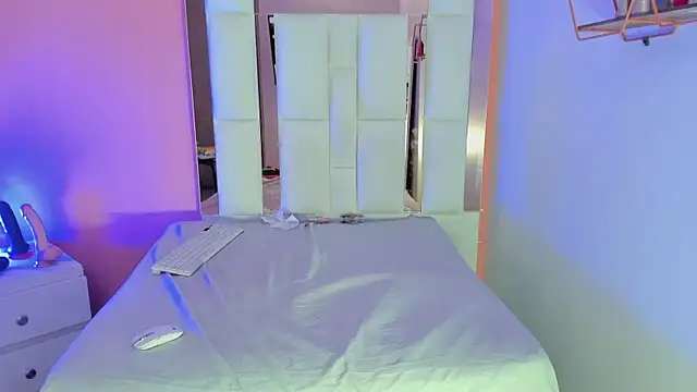 Alanna_hot3's cam snapshot