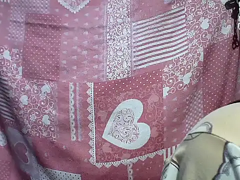 CreamyPussy30's cam snapshot