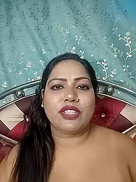 hornypriya696's cam snapshot