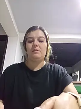 Fernandar2025's cam snapshot