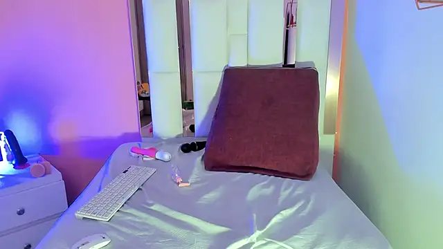 Alanna_hot3's cam snapshot