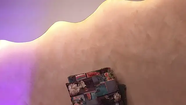 Kloee_12's cam snapshot