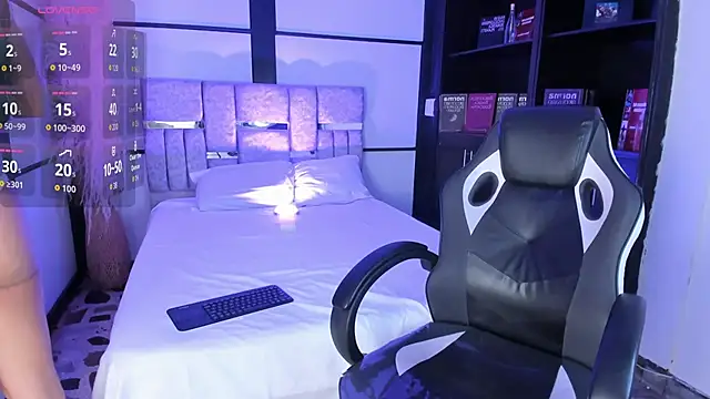 CatrinaVixxen's cam snapshot