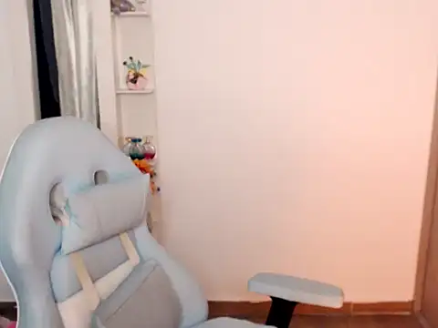 BOREAL_MOON's cam snapshot