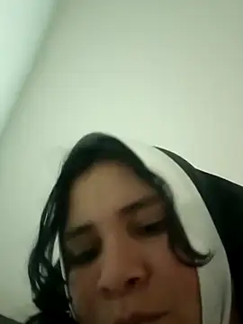 ChelyChely24_SATAN's cam snapshot