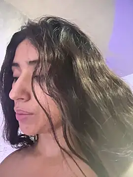 Valentinne_z's cam snapshot