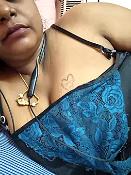 bakyasree143's cam snapshot