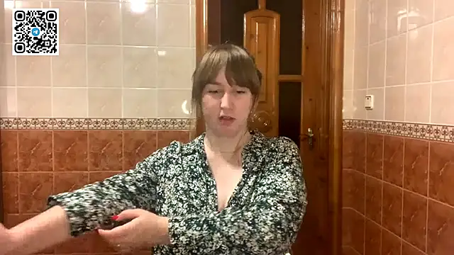 MaroonMoon_'s cam snapshot