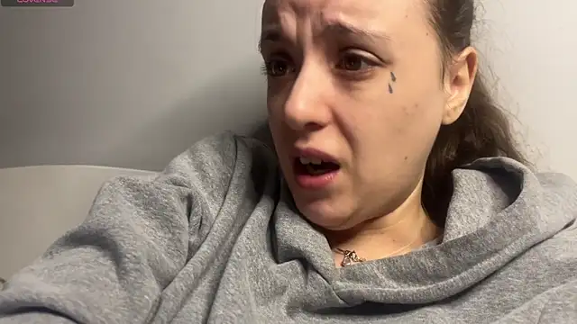 bunnythetailor's cam snapshot