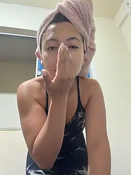 Karlee_Grey1's cam snapshot