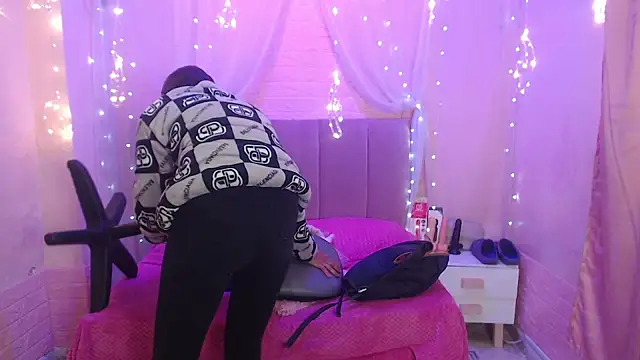 madisson_768's cam snapshot