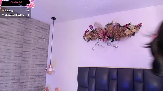 TinnaCobb's cam snapshot