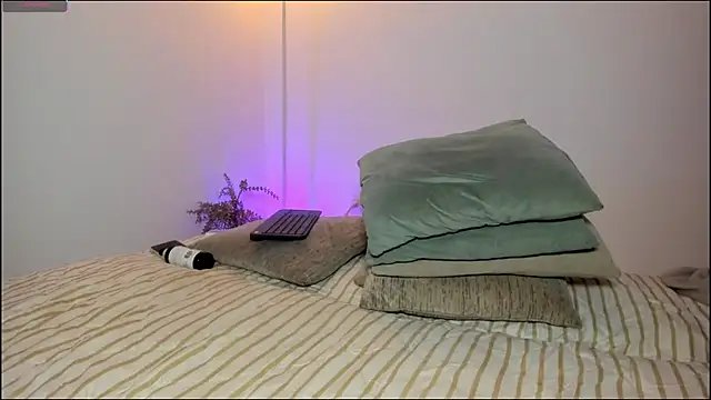 alejandrarosse__'s cam snapshot