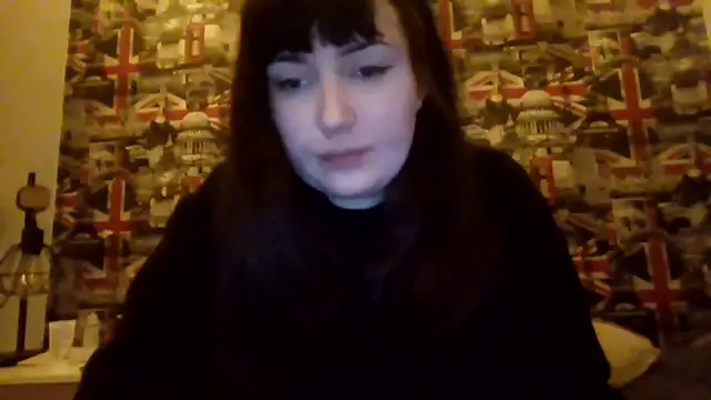 Lynylou's cam snapshot