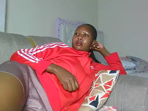 sexy_barbie2024's cam snapshot