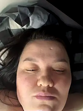 SunnyLeila2101's cam snapshot