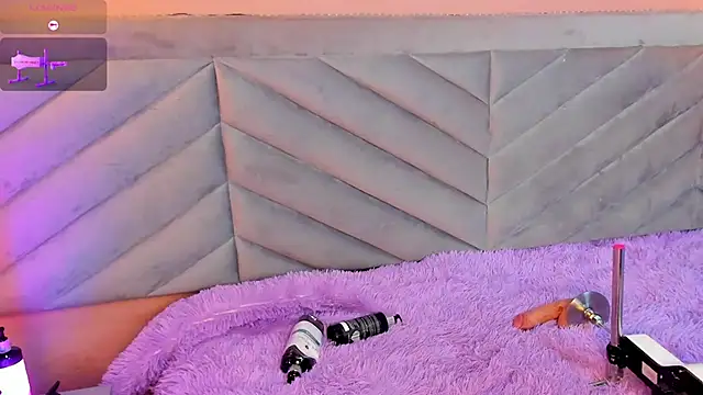 Mia_Valentine_'s cam snapshot