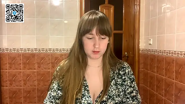 MaroonMoon_'s cam snapshot